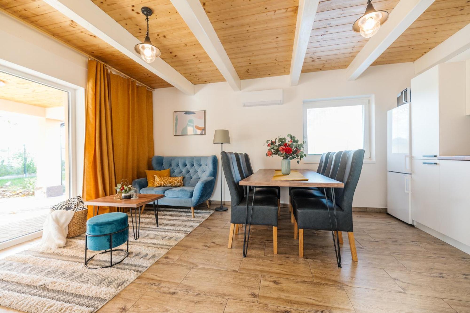 Rekreacni Dum U Jezer, Milovice 6 Villa Ngoại thất bức ảnh